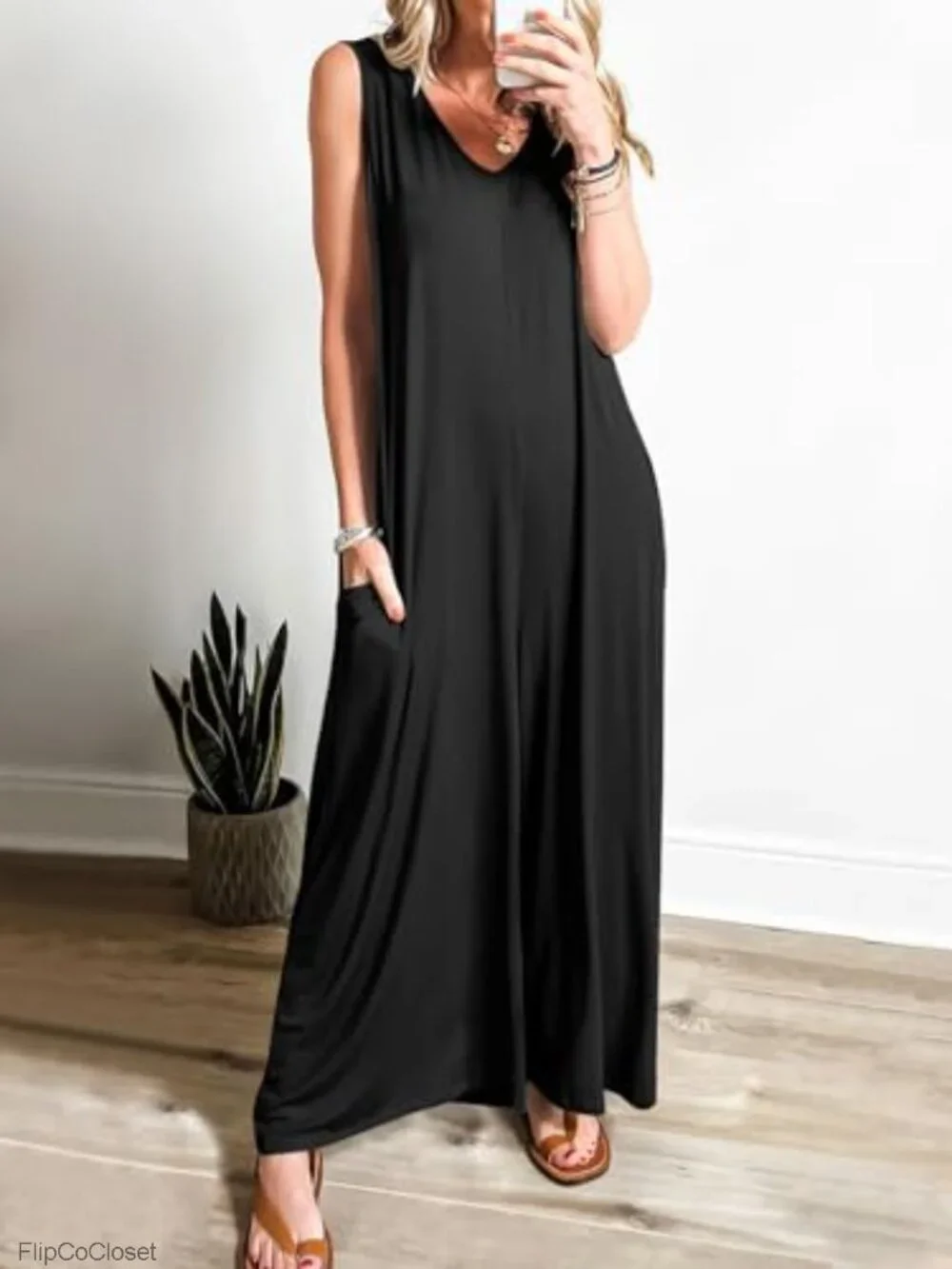 Women's Casual Loose Sleeveless Jumpsuit Wide Leg with Pockets